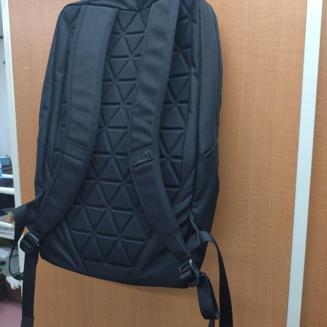 ザノースフェイスShuttle Daypack 24L黒 NM82330美品