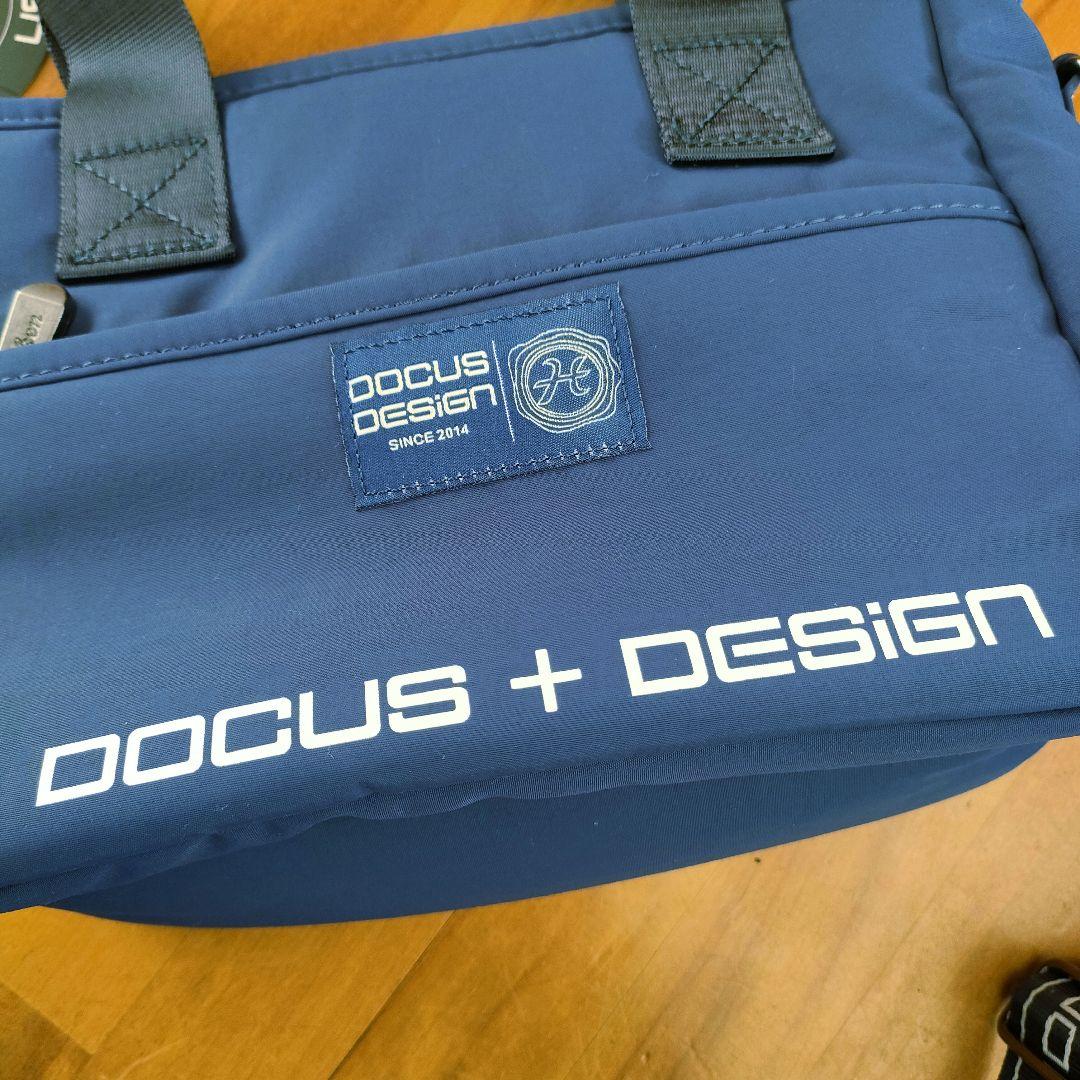 ☆新品未使用☆DOCUS ドゥーカス カートラウンドバックストラップ付ネイビー