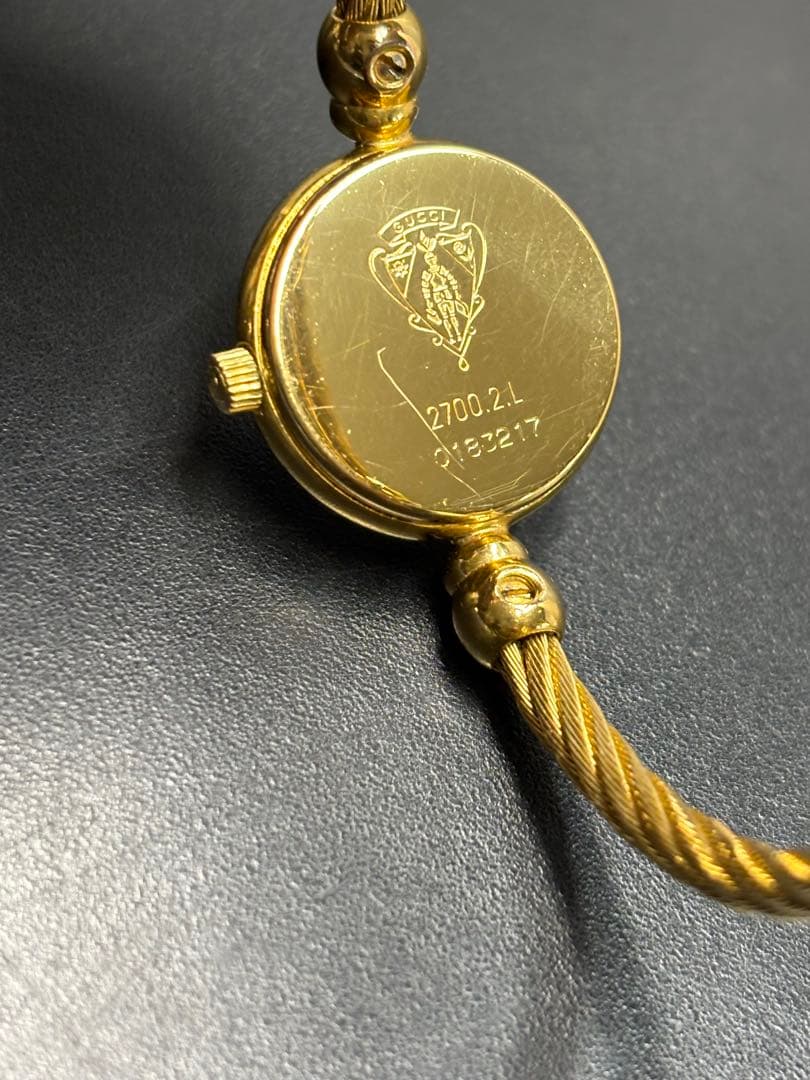 【稼働品】GUCCI時計 2700.2.L ブラック ゴールド グッチ バングル