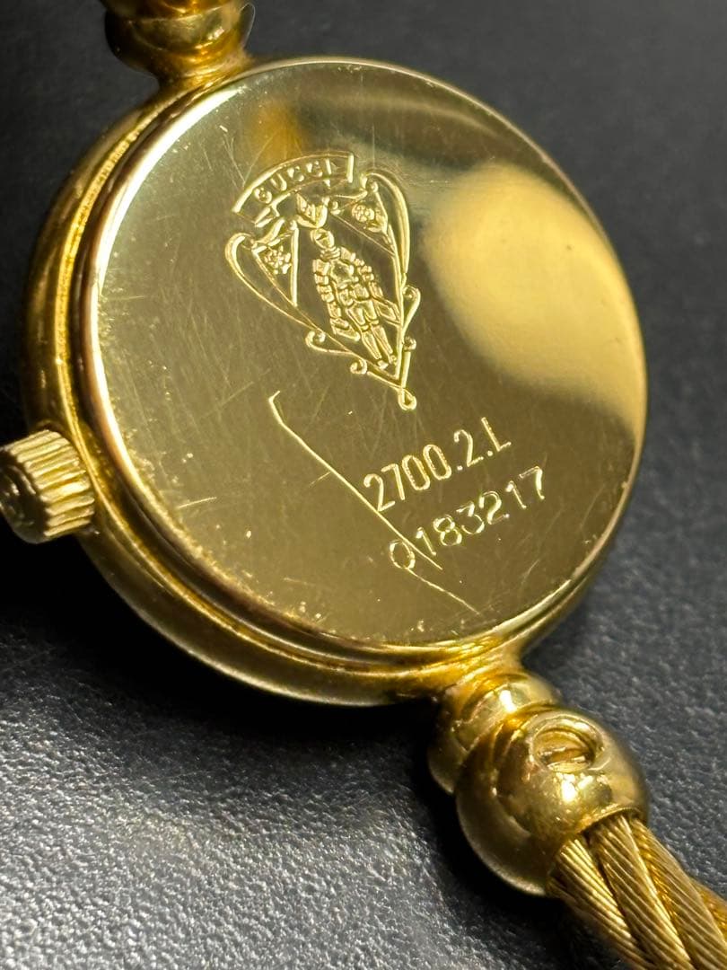 【稼働品】GUCCI時計 2700.2.L ブラック ゴールド グッチ バングル