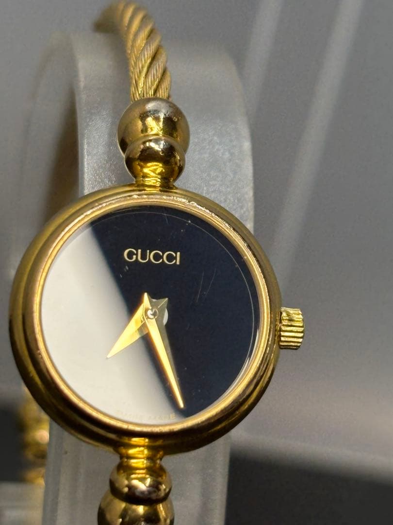 【稼働品】GUCCI時計 2700.2.L ブラック ゴールド グッチ バングル