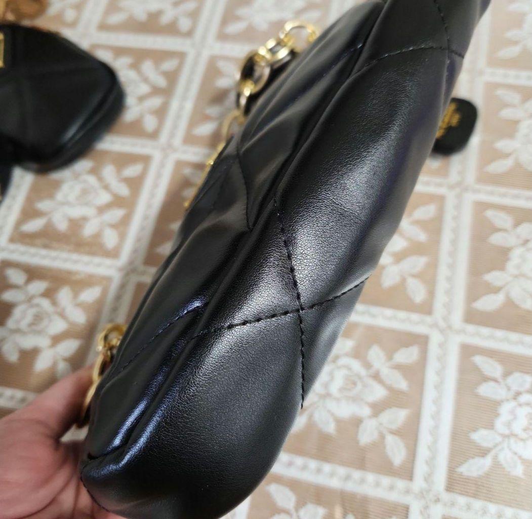 PRADA ブラック キルティング ショルダーバッグ