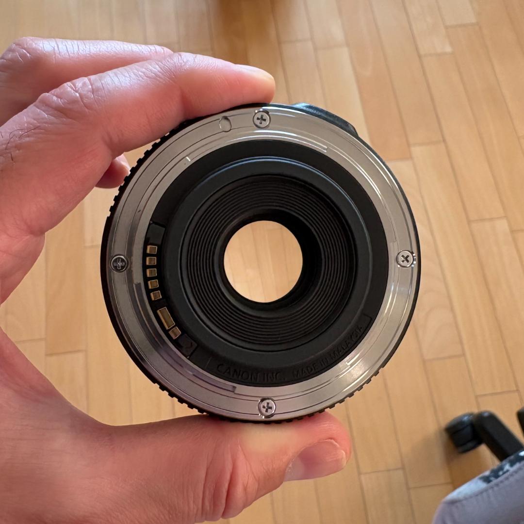 【新品同様】EF-S24mm F2.8 STM APS-C用 ブラック