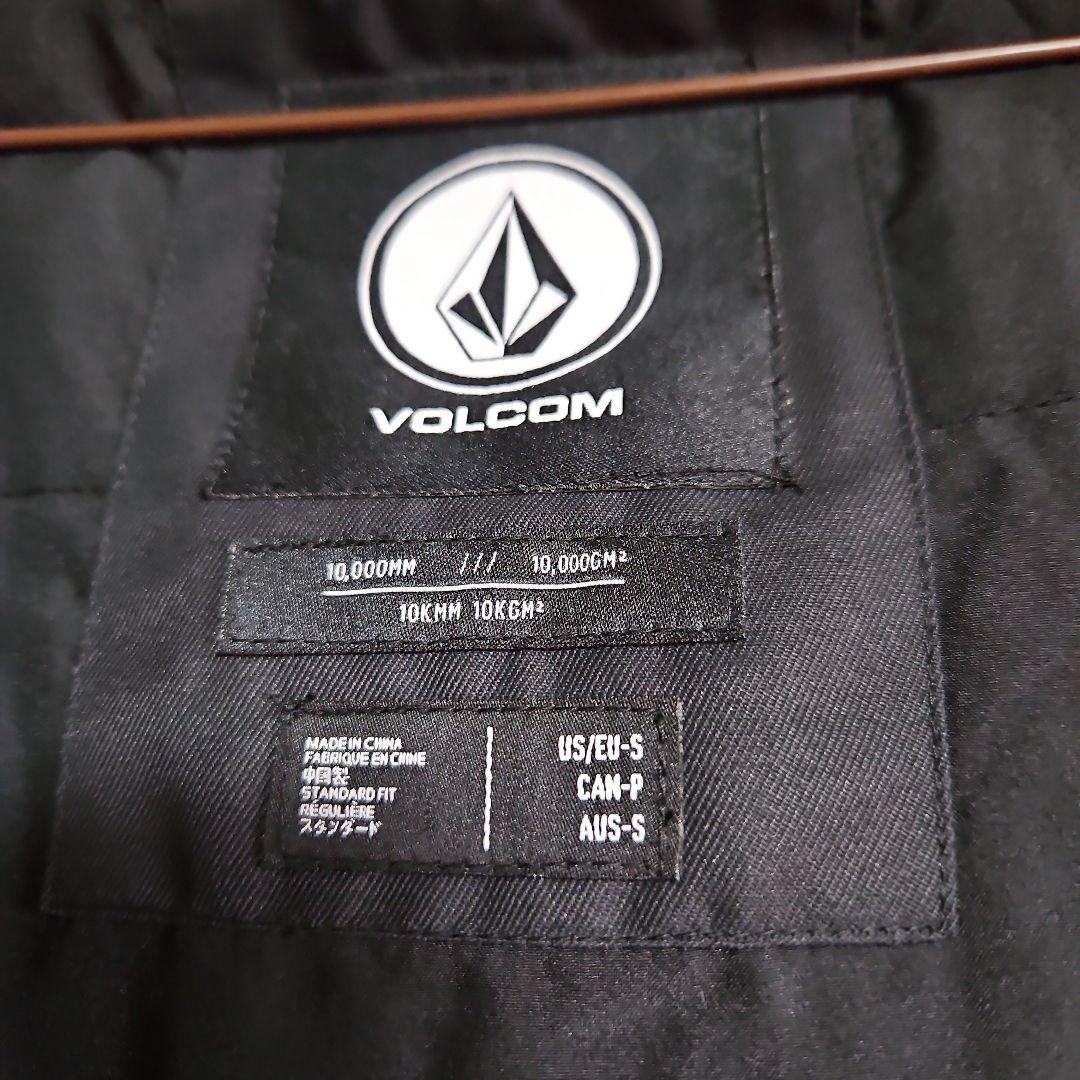 VOLCOM ブラックジャケット フード付き