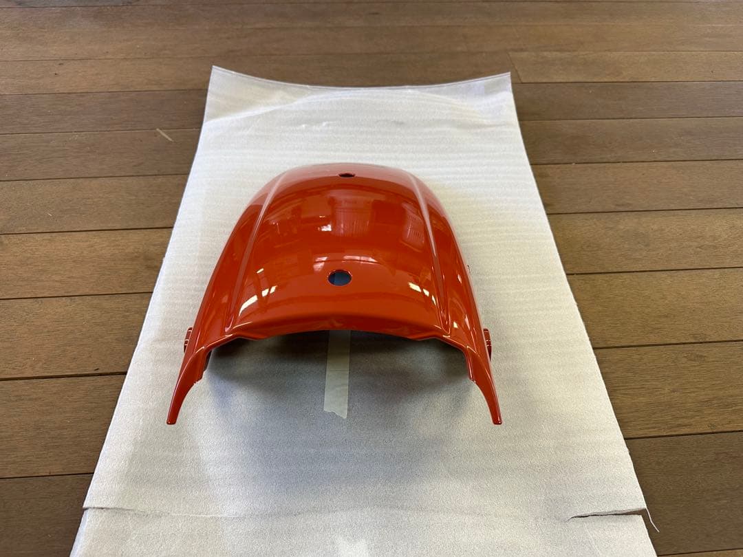 カワサキ　エリミネーター400 パールラヴァオレンジ　フェンダー（リア）