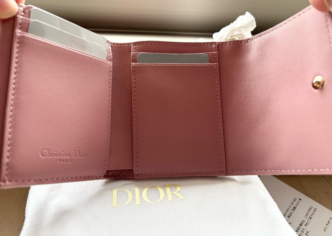 Dior ロータスウォレット カナージュ パテントカーフスキン♡年末値下げ