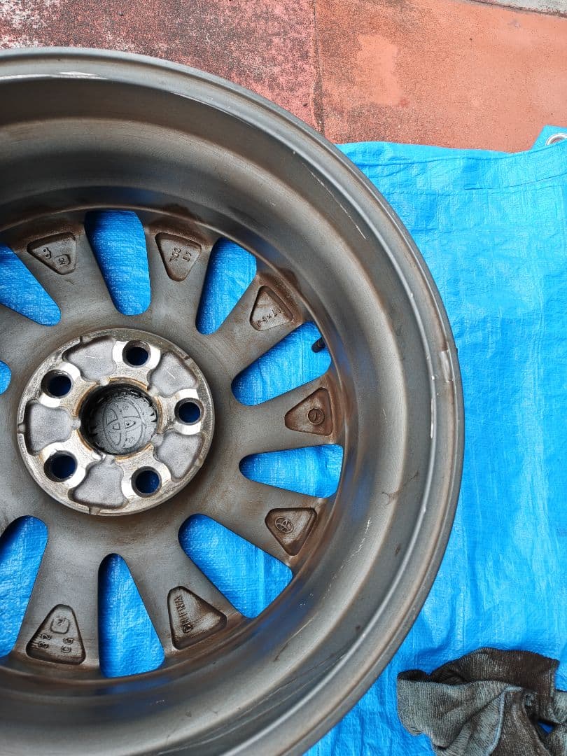 トヨタ 17インチ ホイール スポークデザイン