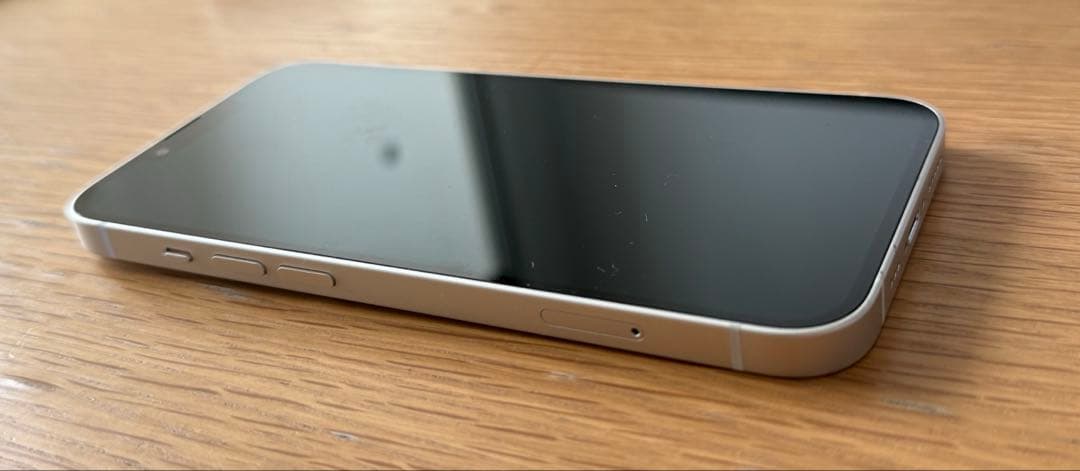 iPhone13　128GB　スターライト