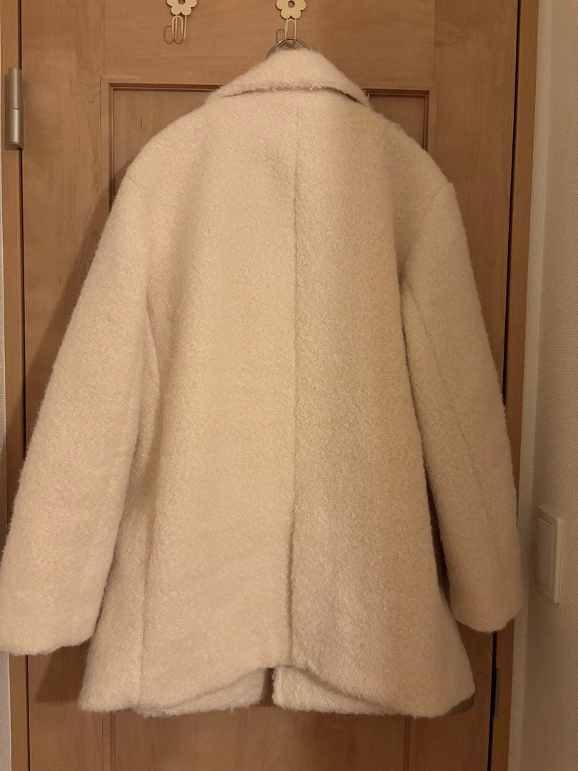 ZARA ブークレダブルブレストミディ丈コート