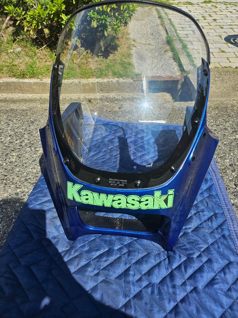 Kawasaki GPZ900R　GPZ750R　純正フロントカウル