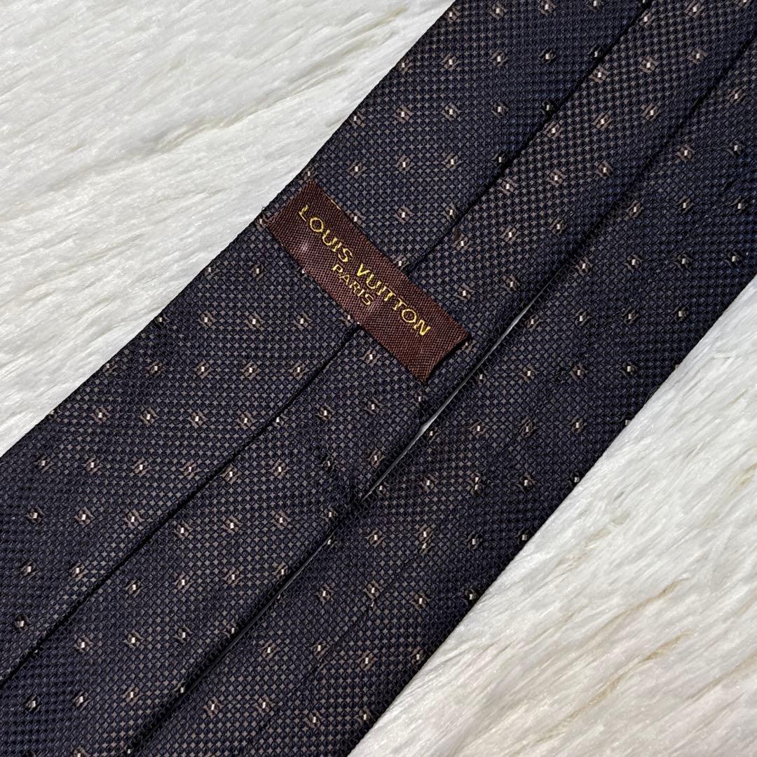 【未使用級】LOUIS VUITTON ネクタイ　高級シルク　ロゴ