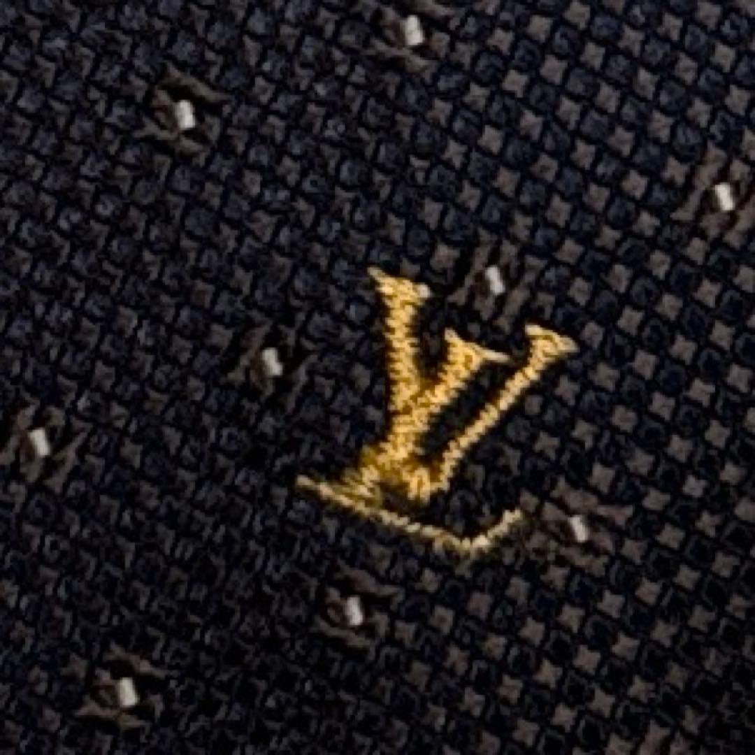 【未使用級】LOUIS VUITTON ネクタイ　高級シルク　ロゴ