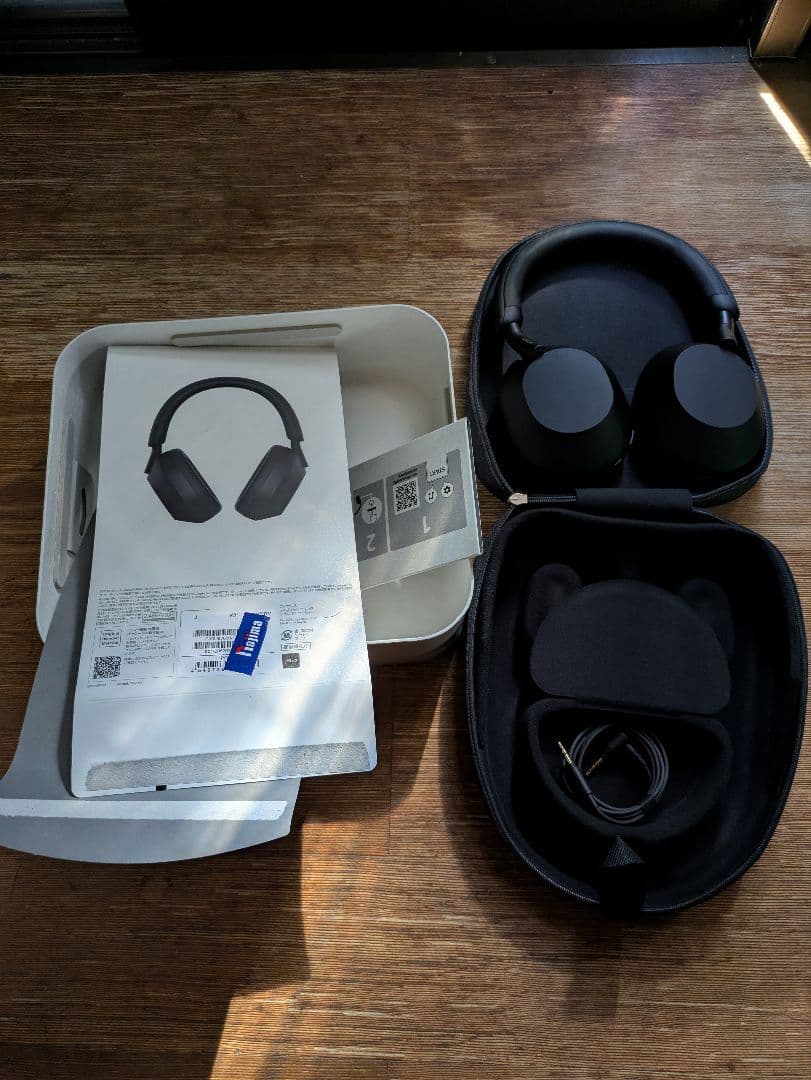 ソニー　WH-1000XM5 美品付属品完備