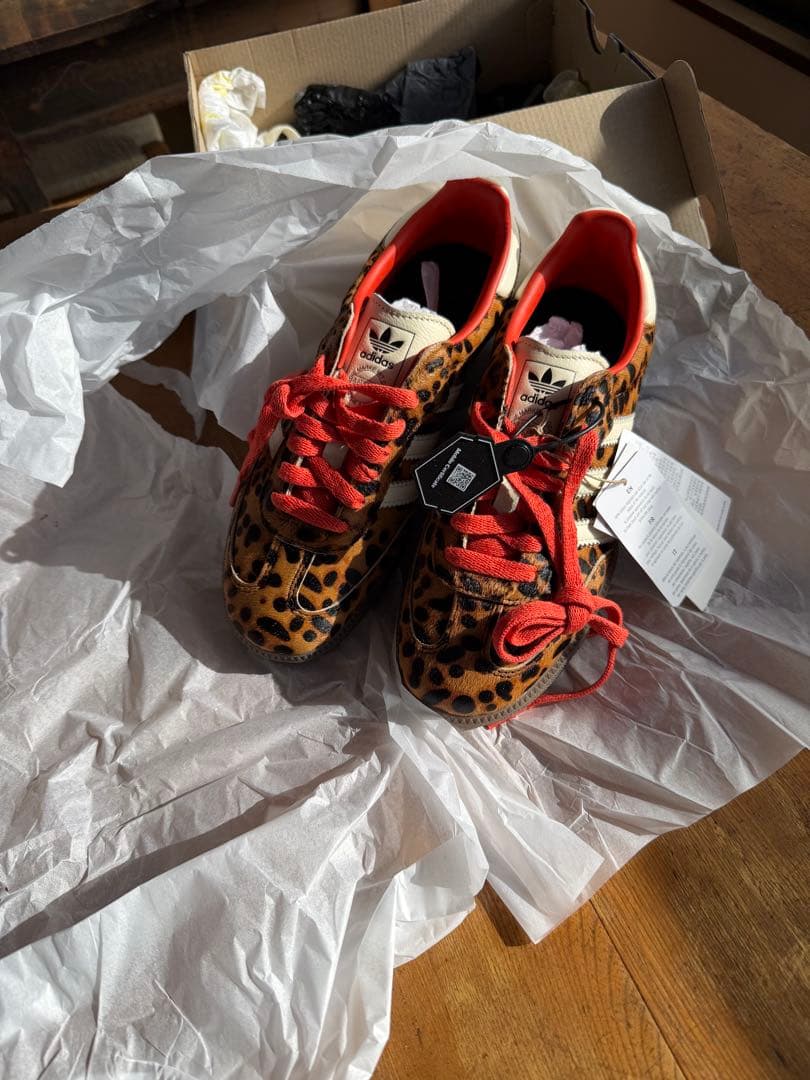 ま*こ様 adidas レオパード柄 スニーカー