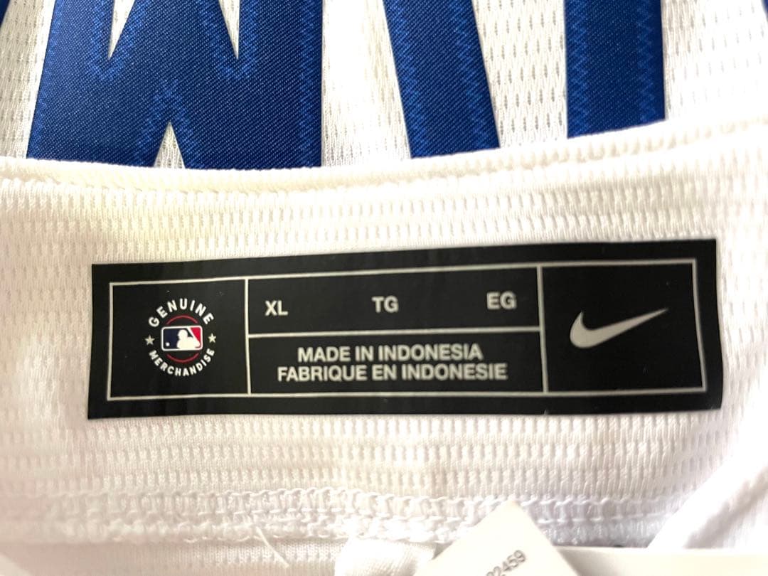 山本由伸ボブルヘッド&レプリカユニフォームセット