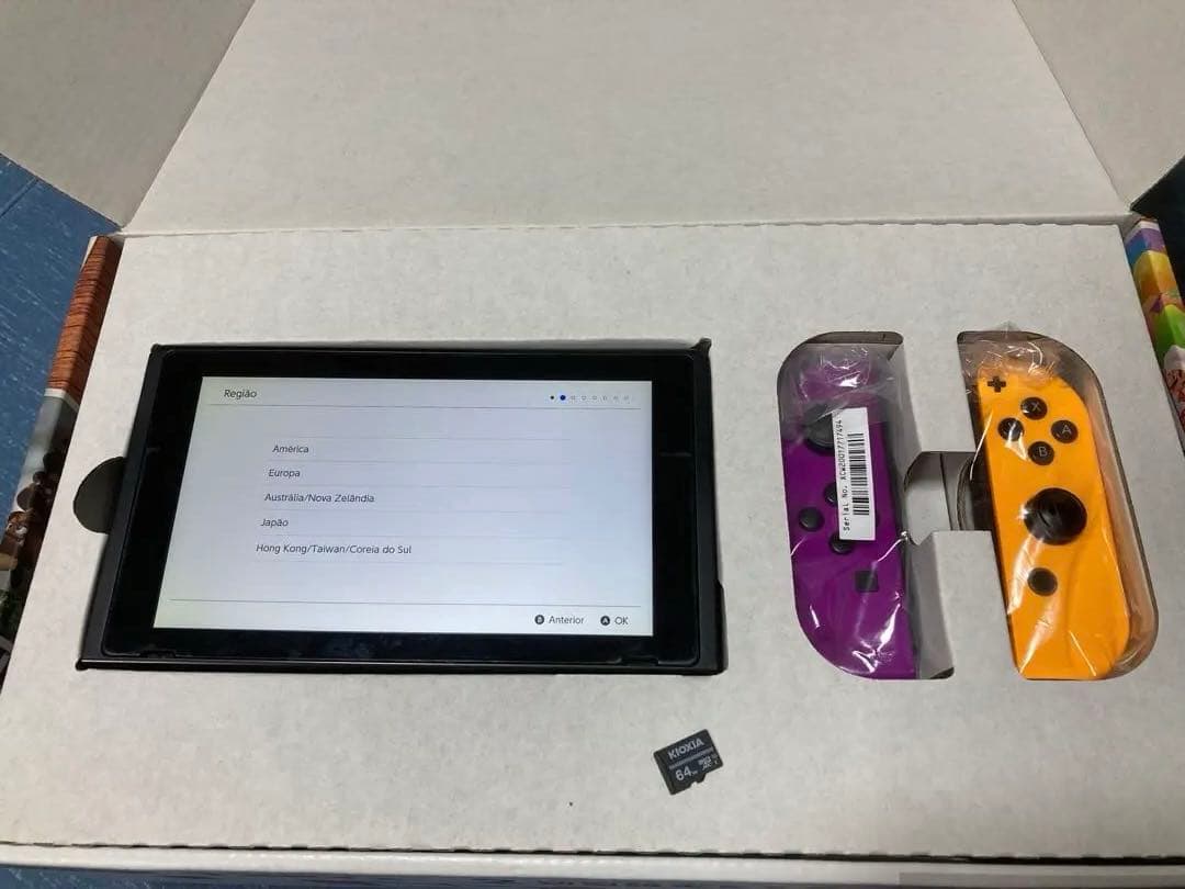 g*n様 Nintendo Switch 本体 （Joy-Conが違うジャンク品