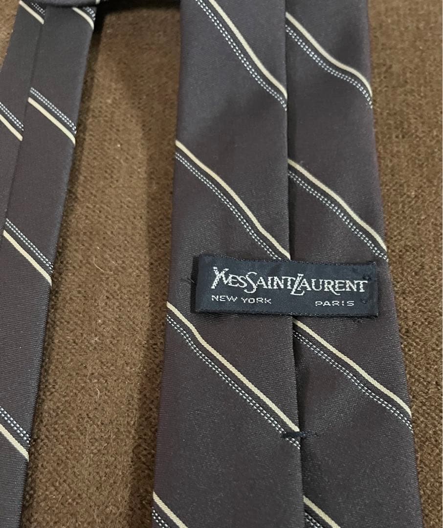 YSL PARIS NEW YORK イヴサンローランパリ　ネクタイ