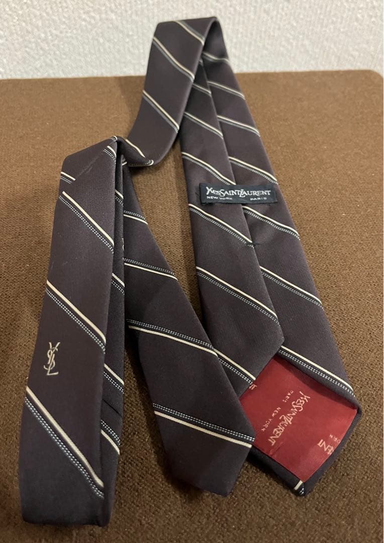 YSL PARIS NEW YORK イヴサンローランパリ　ネクタイ
