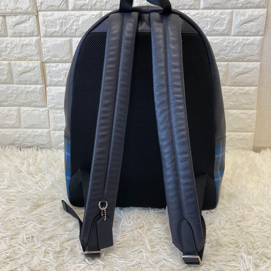 COACH✨メンズリュック　ネイビー×チェック　レザ×PVC 大容量　チャーム