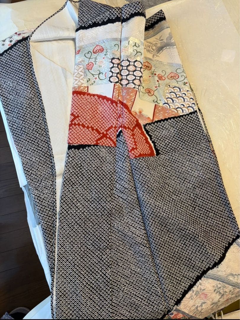 値下げ‼️⭐︎伝統的な和装スタイル⭐︎ 希少な総絞りの振袖・帯セット（購入時80万円）