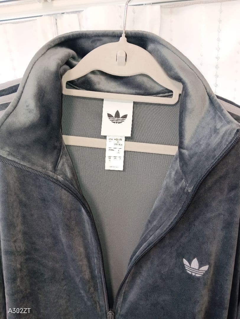 adidas FIREBIRD VELOUR TRACK TOPダークグレーXL