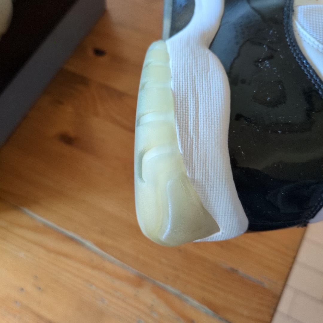 Jordan Air Jordan 11Retro ホワイト/ブラック