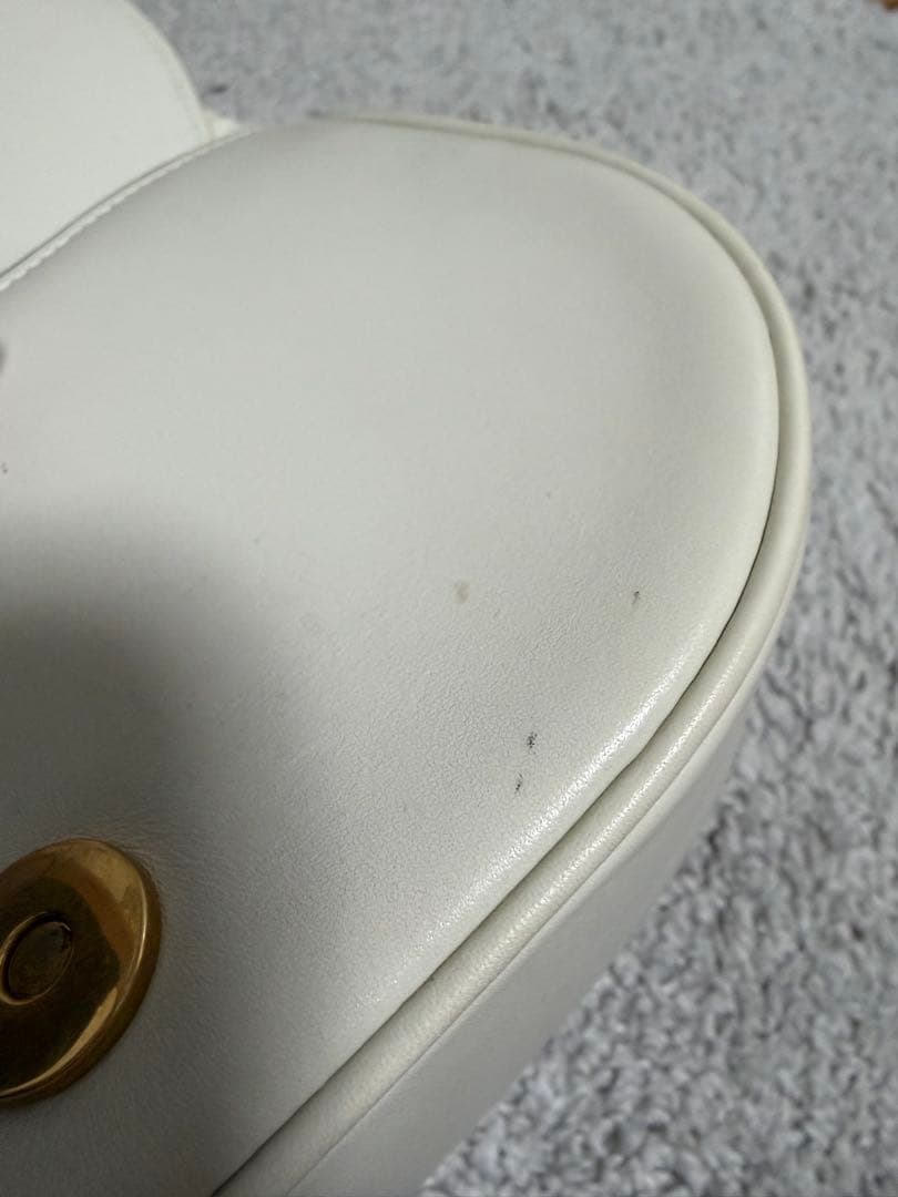 FENDI ホワイト ショルダーバッグ 保存袋付き