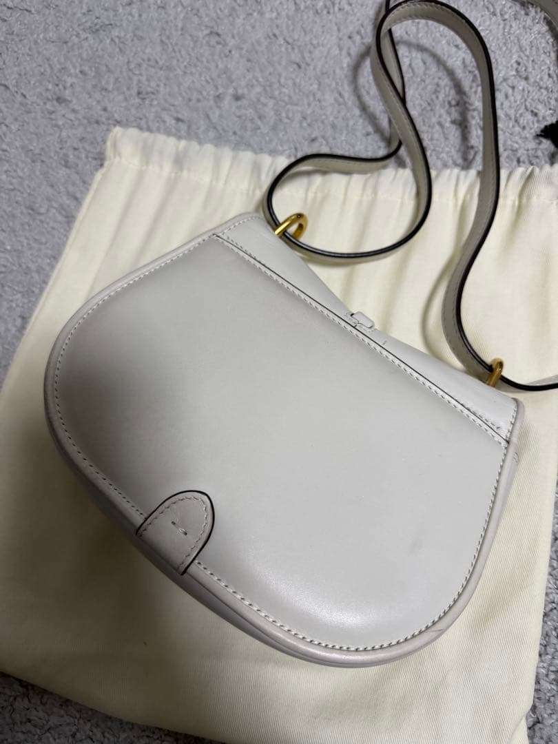 FENDI ホワイト ショルダーバッグ 保存袋付き