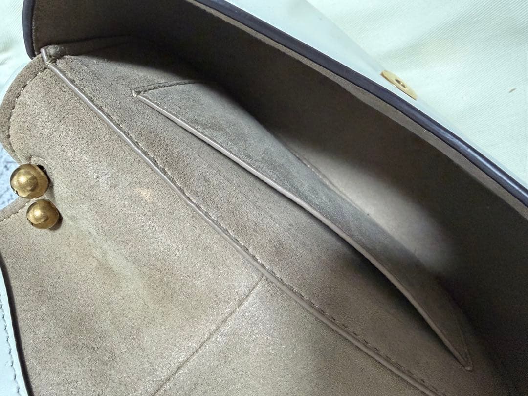 FENDI ホワイト ショルダーバッグ 保存袋付き