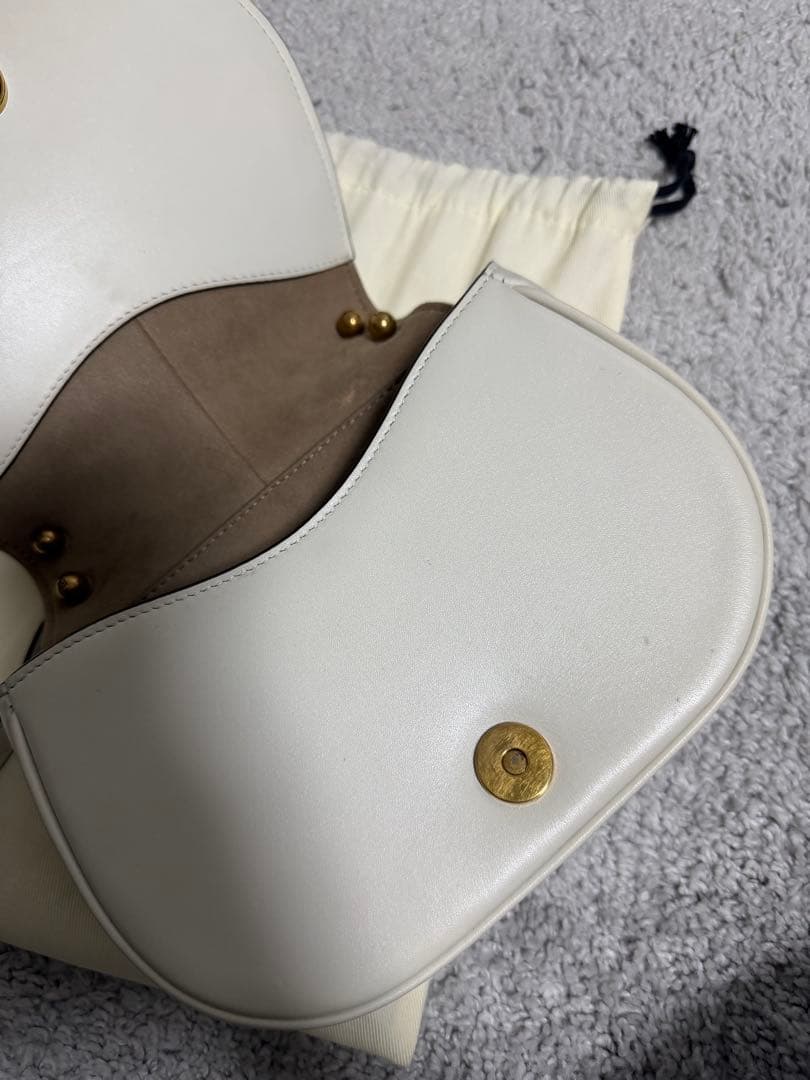 FENDI ホワイト ショルダーバッグ 保存袋付き