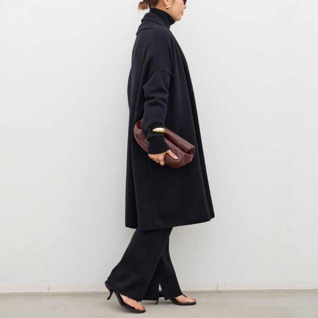 【ほぼ未使用❣️】ミューズドゥーズィエムクラス スムースニットガウンコート 黒