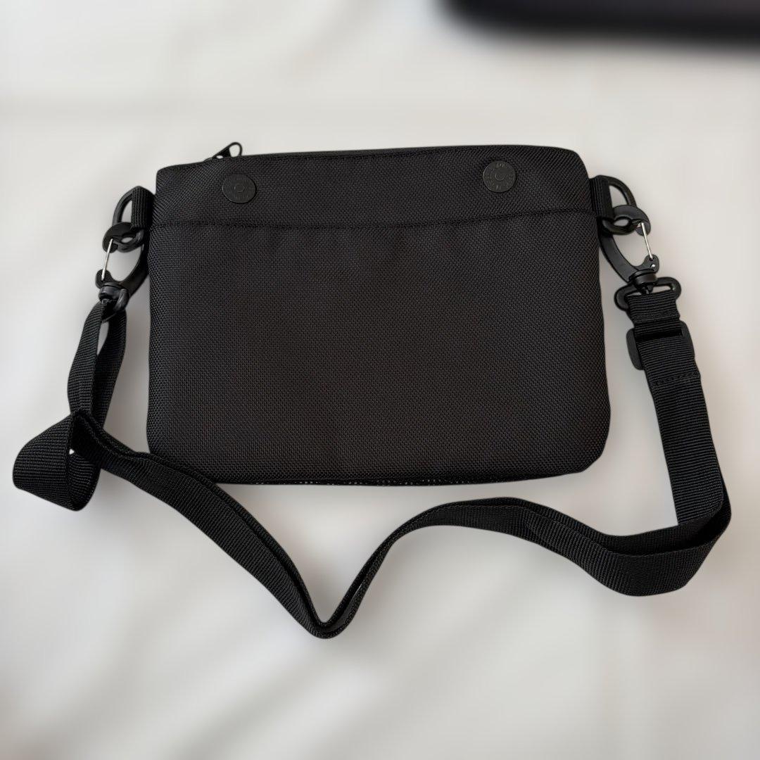 美品　SIMCLEAR TSUNAGU BAGSQUARE MINI GR