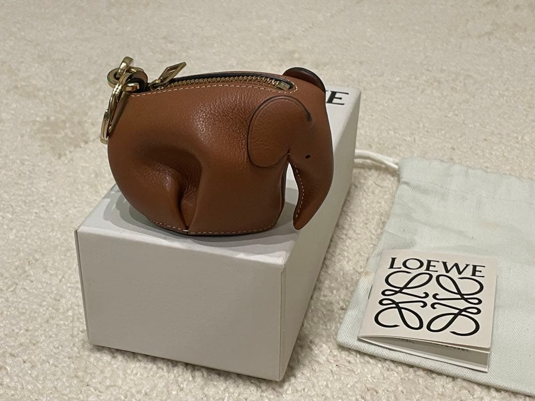 LOEWE ロエベ　エレファント　キーホルダー