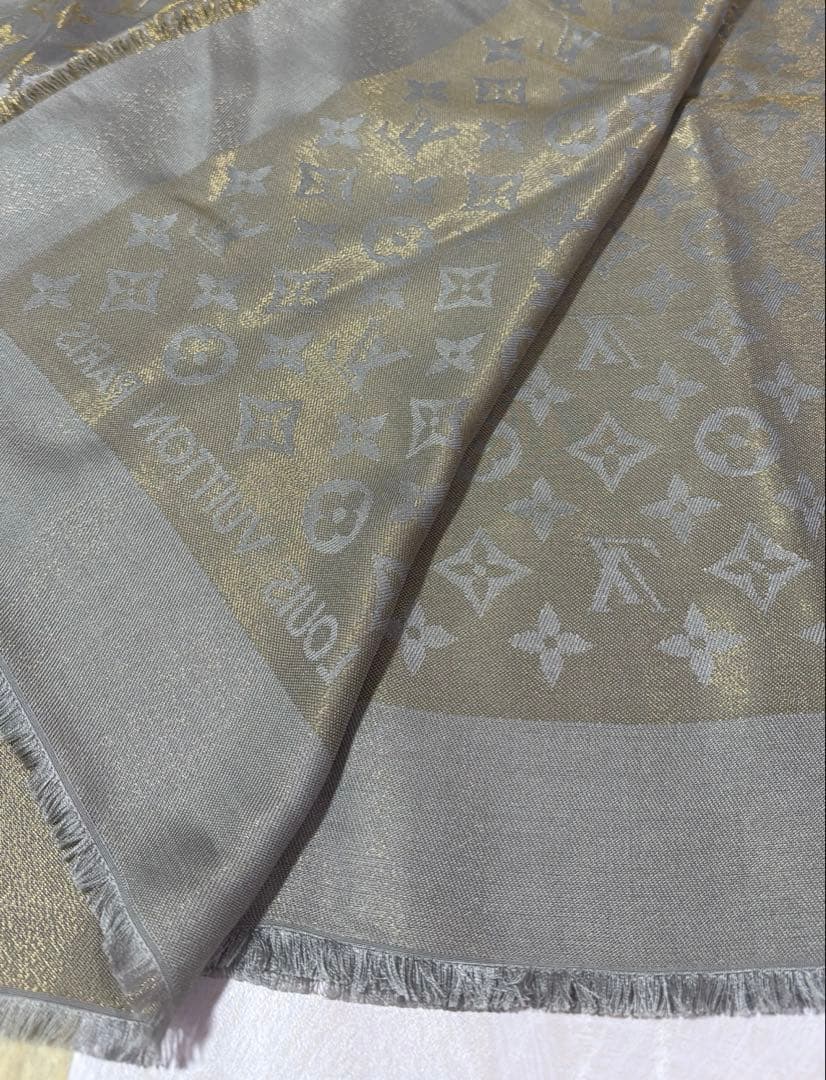 LOUIS VUITTON モノグラムストール