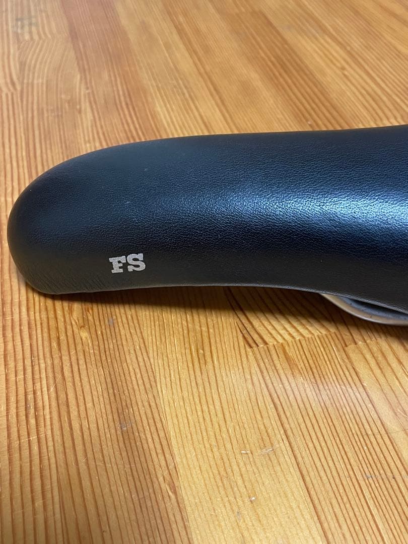 レア BONTRAGER サドル 旧ロゴ MTB トレック