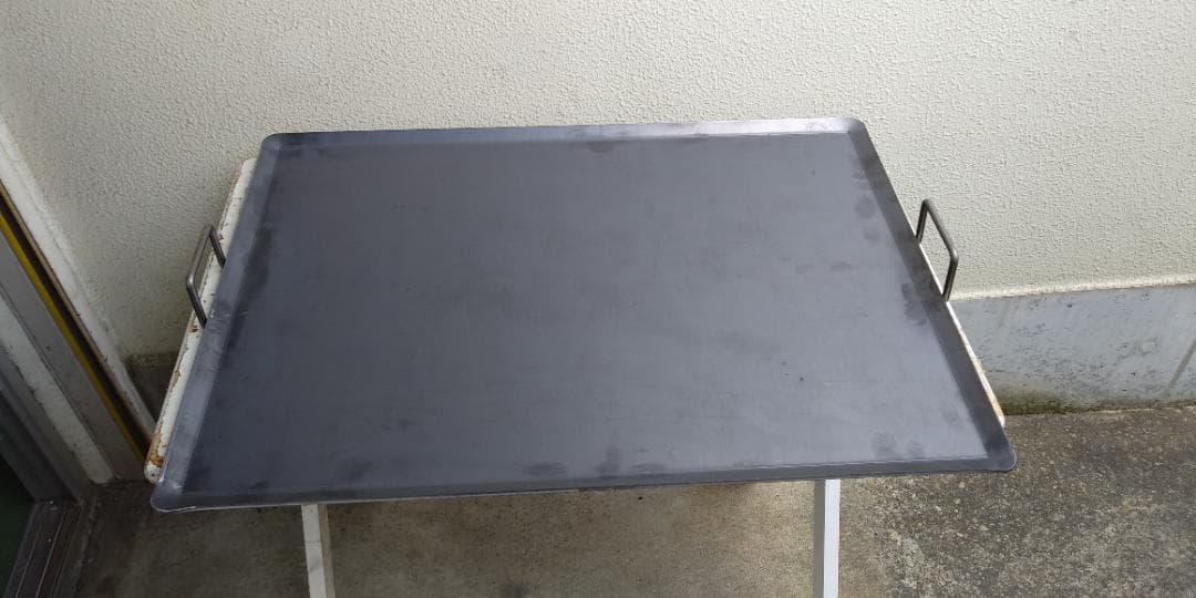 新品 4.5ミリ鉄板 900✕550 全周曲げ 持ち手付き イベント ＢＢＱ祭り