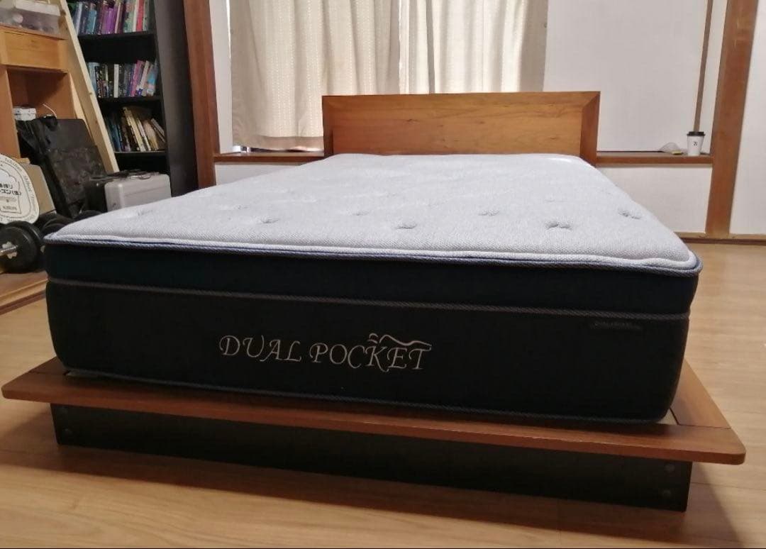 ニトリ セミダブルベッドフレーム＋高級マットレス 定価99,790万円