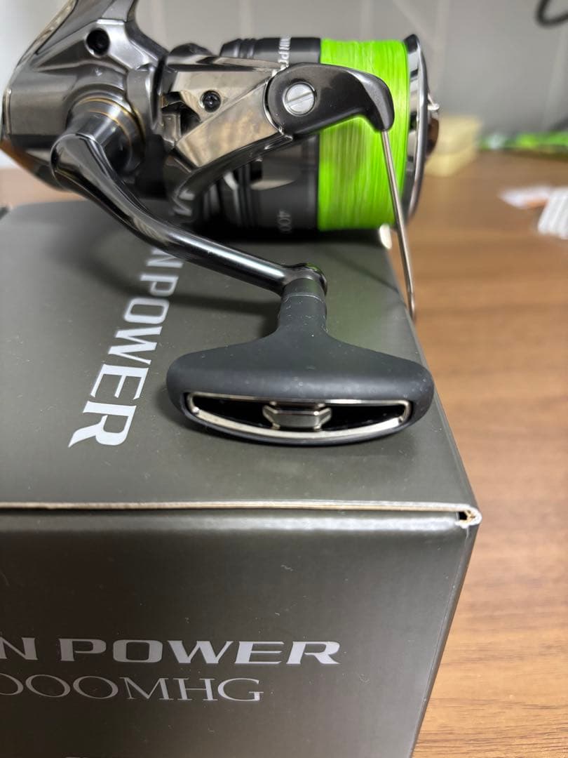 SHIMANO TWIN POWER 4000MHG スピニングリール