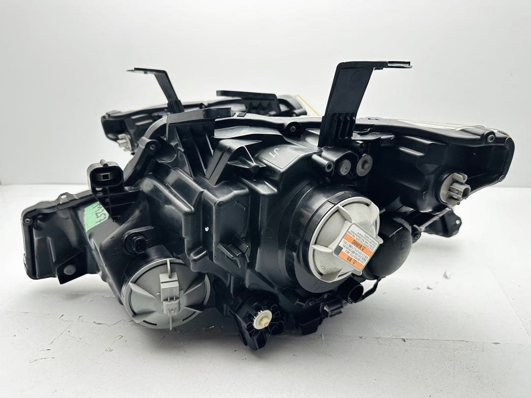 ステップワゴン スパーダ 純正 HID ヘッドライト 左右 100-22013