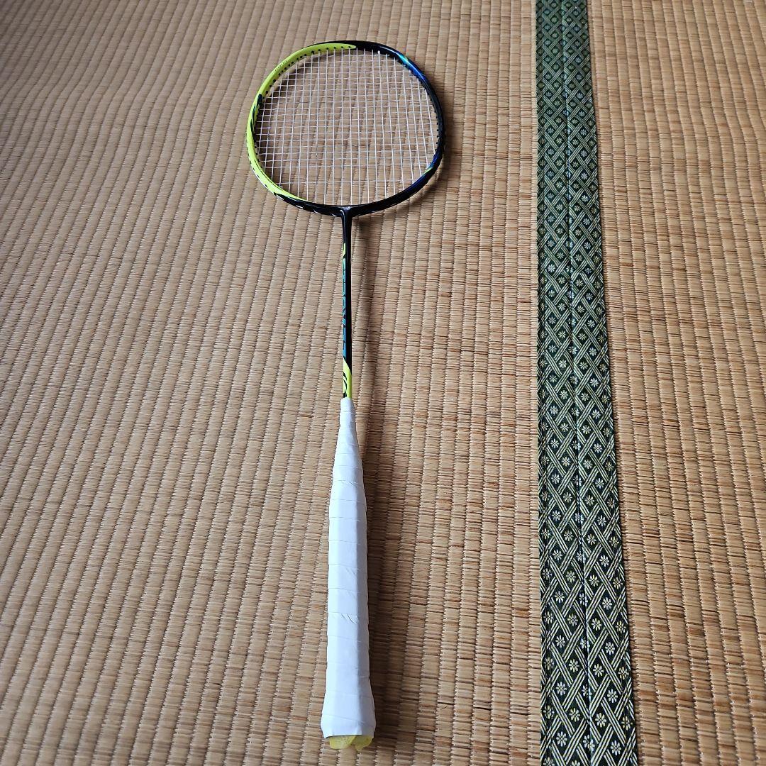 YONEX バドミントンラケット アストロクス77 4UG5 美品