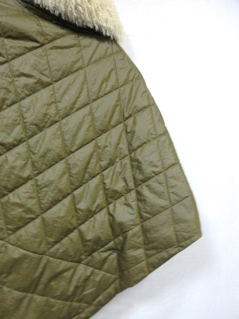 Lallia Mu ラリアムー　ボア襟　ナイロン　キルティング 中綿　ポンチョ