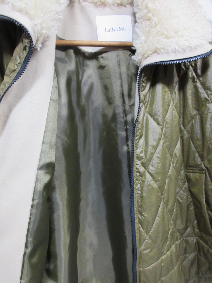 Lallia Mu ラリアムー　ボア襟　ナイロン　キルティング 中綿　ポンチョ