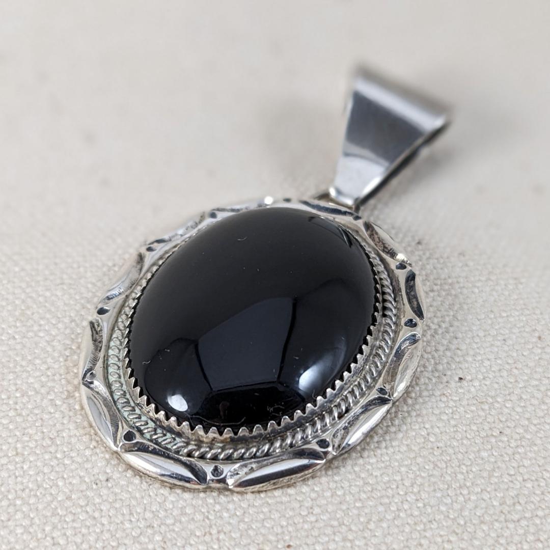 ナバホ族 Wydell Billie作 オニキス ペンダント 925シルバー