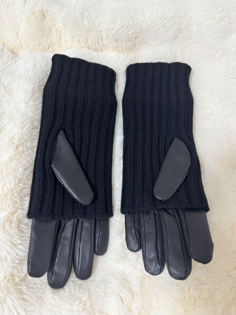LOEWE ニットとレザー手袋 ブラック
