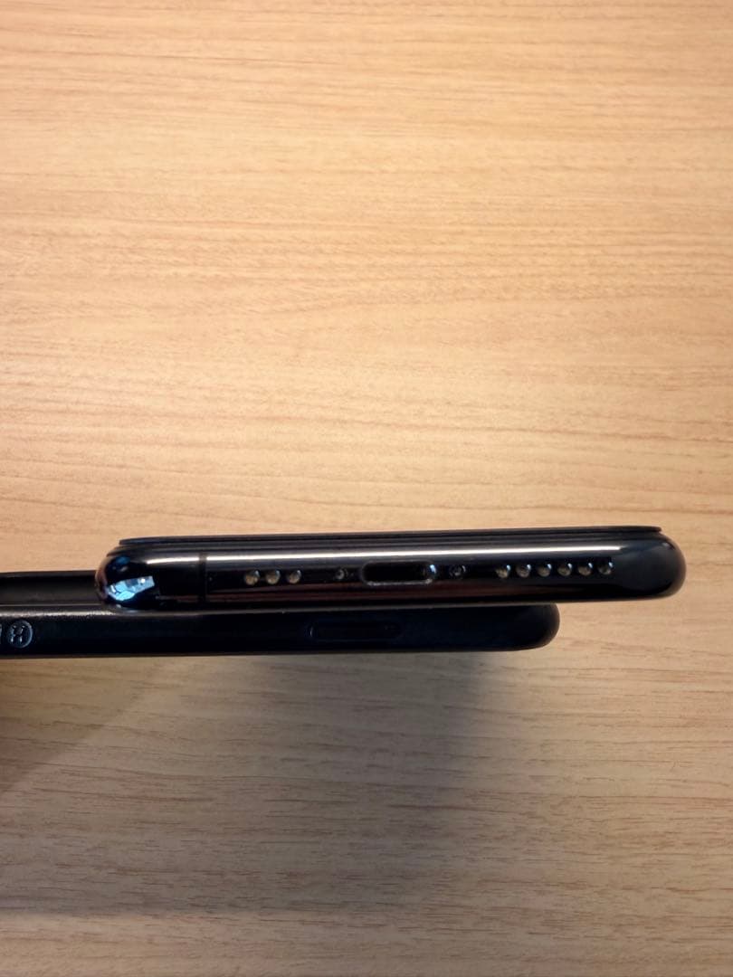 【本日限定価格】iPhone XS 本体 256GB バッテリー79% キズなし