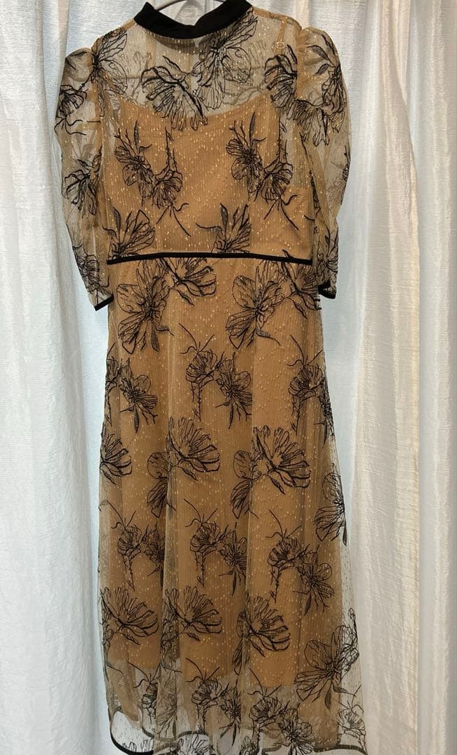 Leja配色パイピングプチハイネック花柄刺繍ラメレースロング丈ドレスワンピース