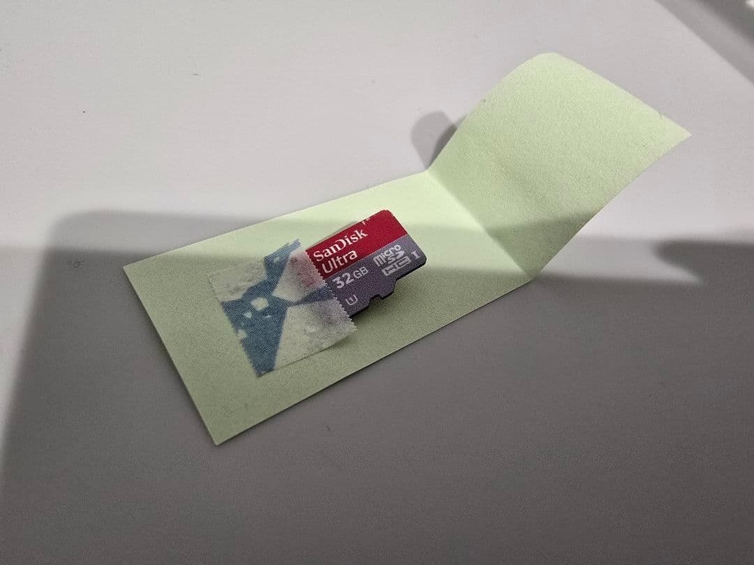 【超美品】arrows We2　F-52E　docomo　SIMフリー