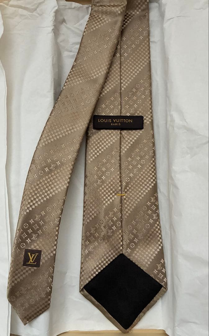 Louis Vuitton シルク　ネクタイ ベージュ