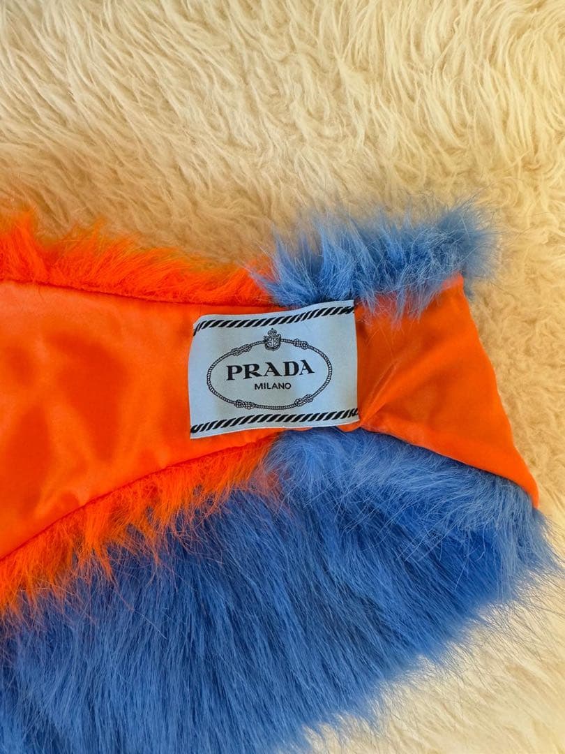 PRADA フェイクファー 新品 2011ss