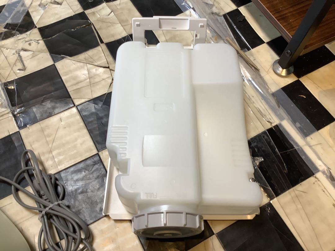 シャープ　KI-LX75-W 加湿空気清浄機 ホワイト系